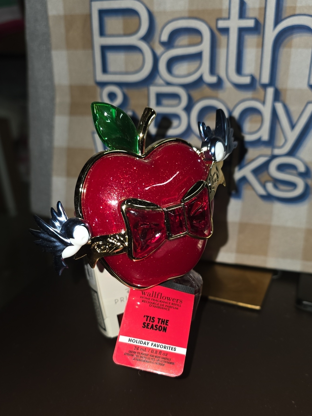 Disney Princess Red Apple Decorative Wallflower Lighted Plug W/ Refill 2 Fer